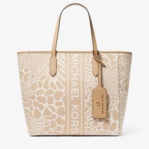 (SOLD)Michael Kors Sinclair Large Animal Jaquard Tote Bag